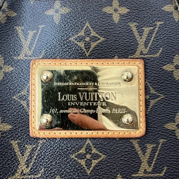 Louis Vuitton Galleria PM Shoulder Bag - Picture 3 of 16